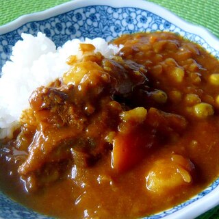 ♥　グリンピース入りカレーライス　♥